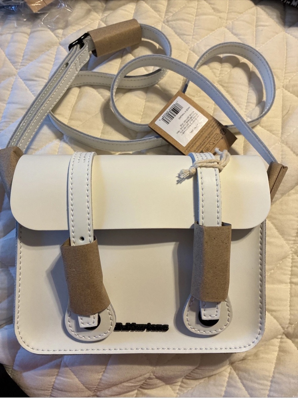 Dr martens ladies 7” satchel leather crossbody purse